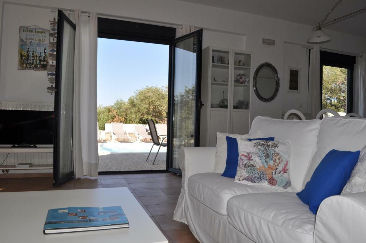 Nefeli Villas 헐소니소스 외부 사진